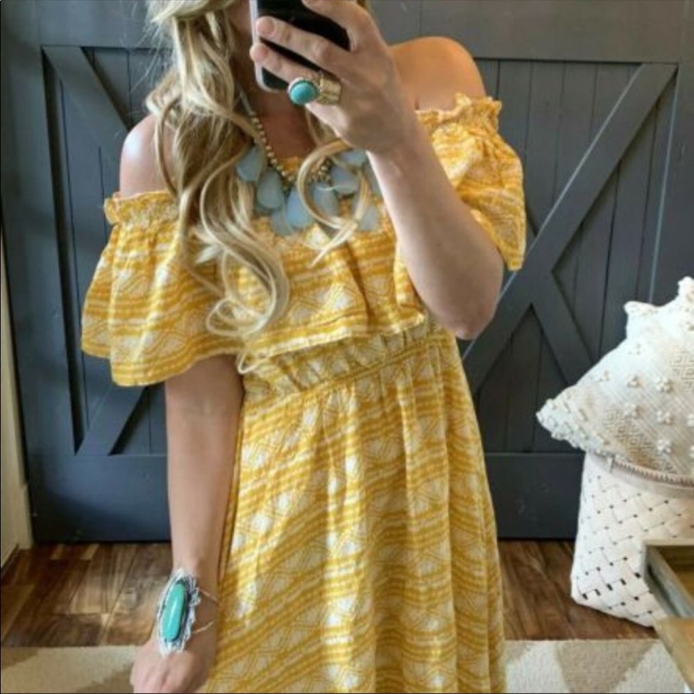Love Riche Yellow Off-Shoulder Midi Dress - Picture 2 of 4